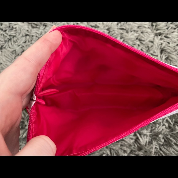 Makeup bag - Picture 3 of 3